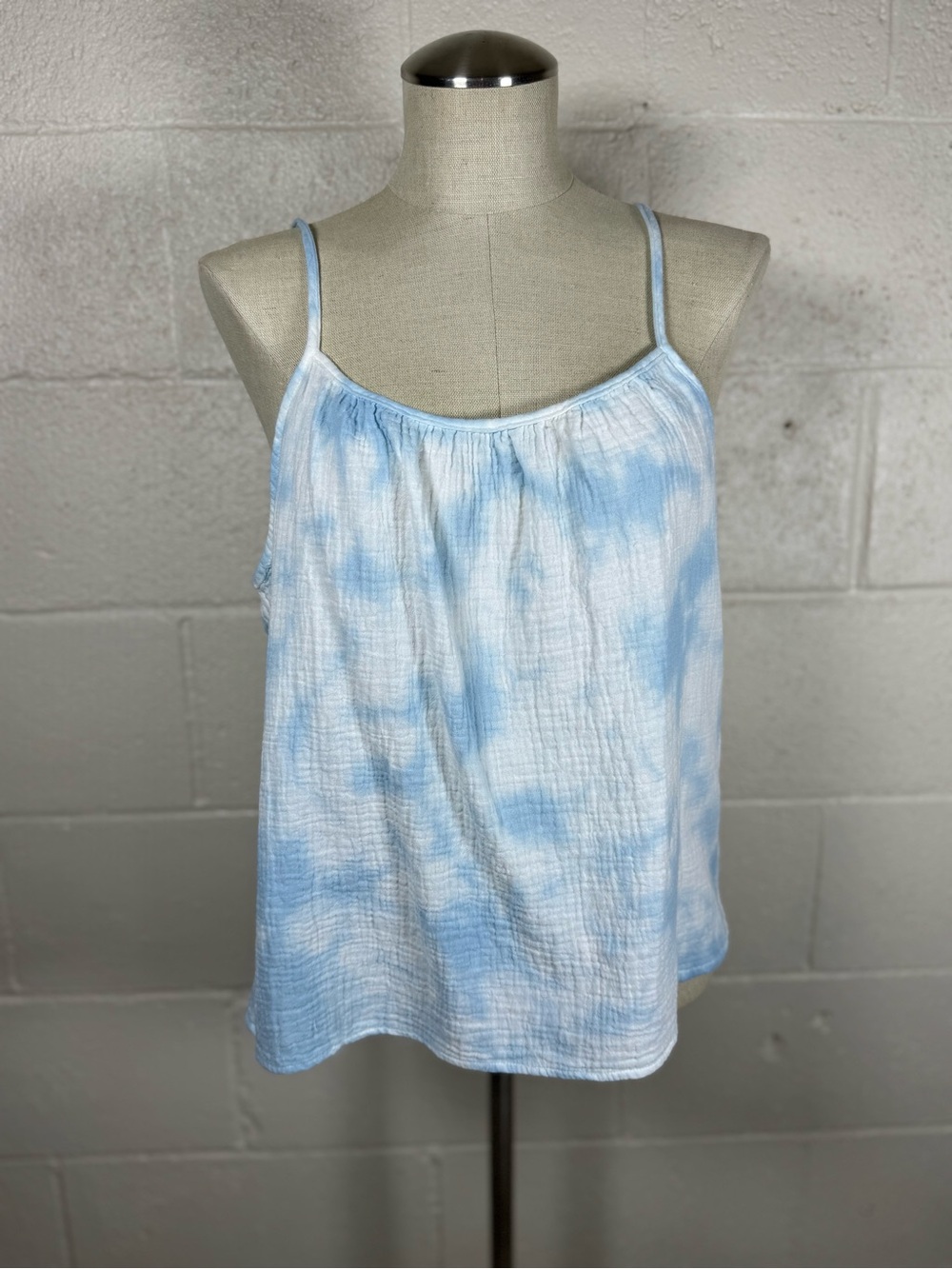 Universal Thread Blue & White Tie-dye 100% Cotton Tank Top Medium
